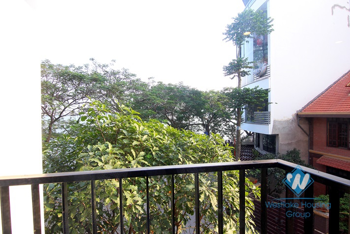 New studio with lake view for rent in Dang Thai Mai, Tay Ho.