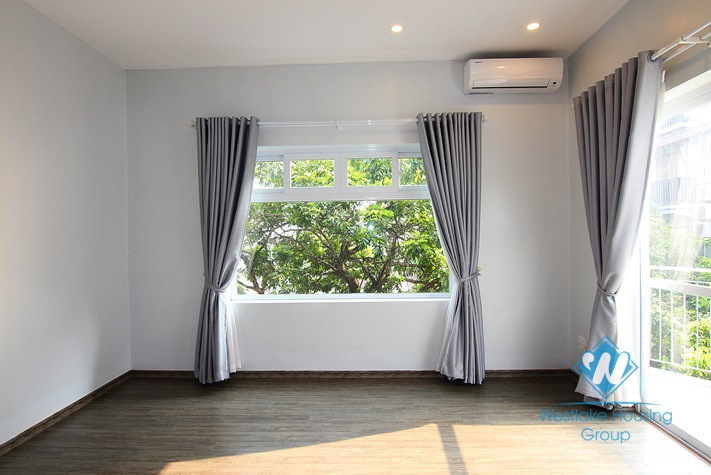 Spacious house with 04 bedrooms and 02 lagre balcony in Tay Ho