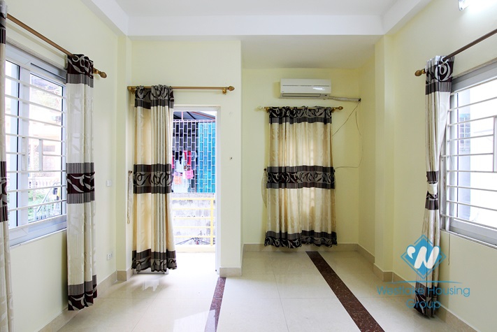 Cheap house with 3 bedrooms  for rent in Tay Ho area.