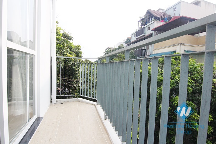 Spacious house with 04 bedrooms and 02 lagre balcony in Tay Ho