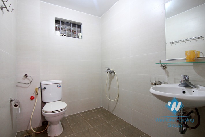 Private house with 4 bedrooms for rent in Au Co st, Tay Ho district.