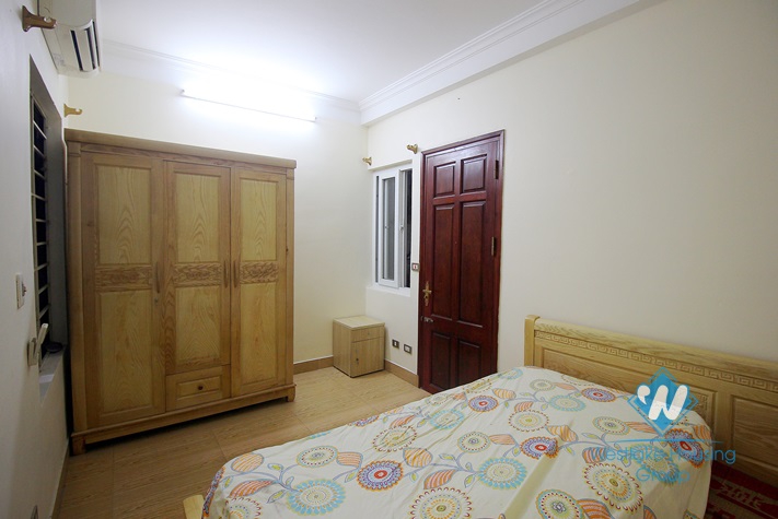 Cheap house with 4 bedrooms for rent in Au Co street, Tay Ho district.