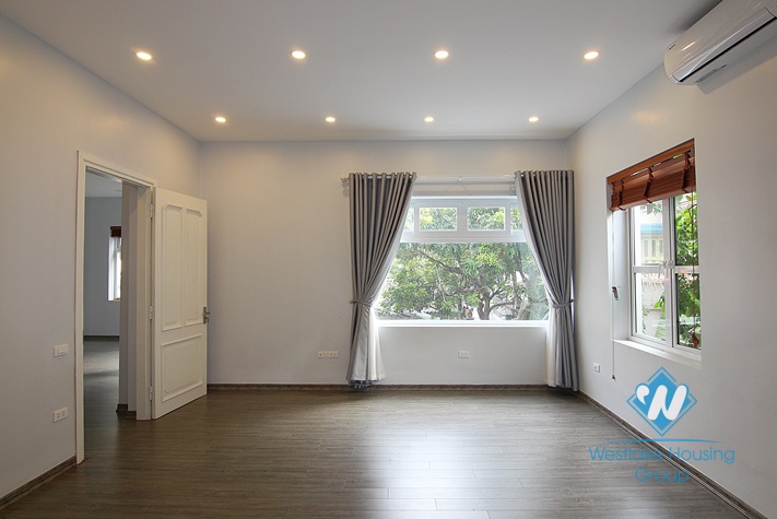 Spacious house with 04 bedrooms and 02 lagre balcony in Tay Ho