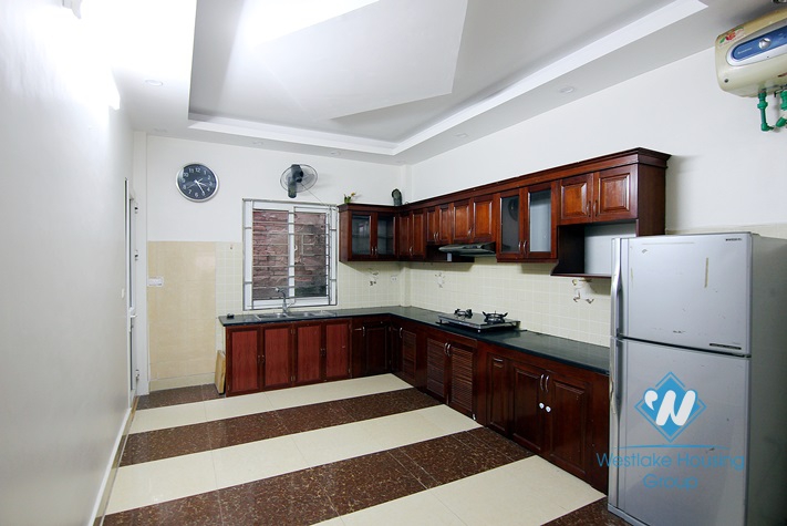 Cheap house with 3 bedrooms  for rent in Tay Ho area.