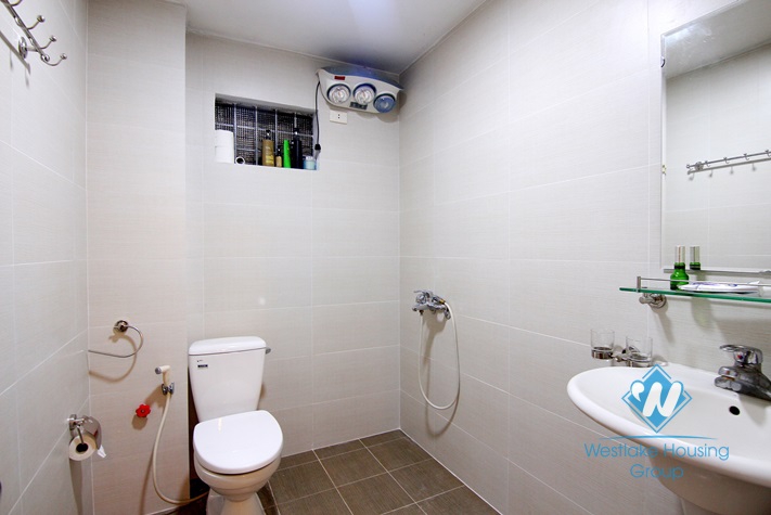 Private house with 4 bedrooms for rent in Au Co st, Tay Ho district.