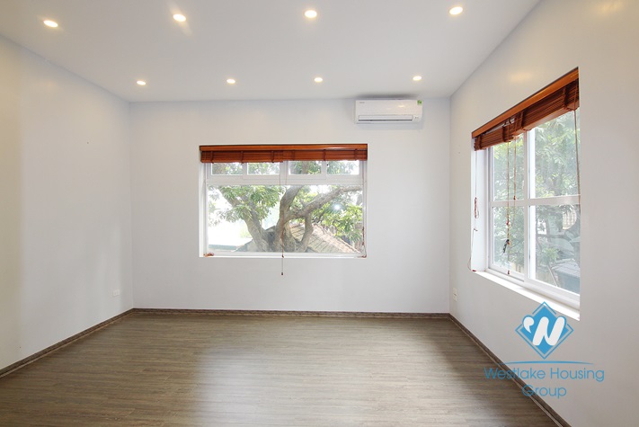 Spacious house with 04 bedrooms and 02 lagre balcony in Tay Ho