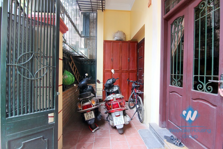 Private house with 4 bedrooms for rent in Au Co st, Tay Ho district.