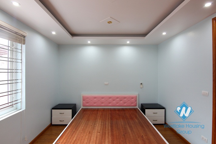 An afforable and lovely house for rent on Au Co street, Tay Ho District