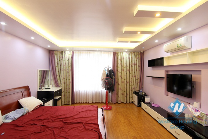 An afforable and lovely house for rent on Au Co street, Tay Ho District