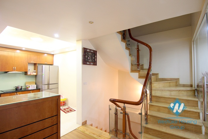 An afforable and lovely house for rent on Au Co street, Tay Ho District