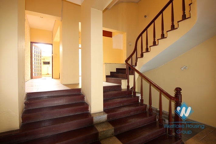 A large house with 5 bedrooms for rent in Tay Ho district