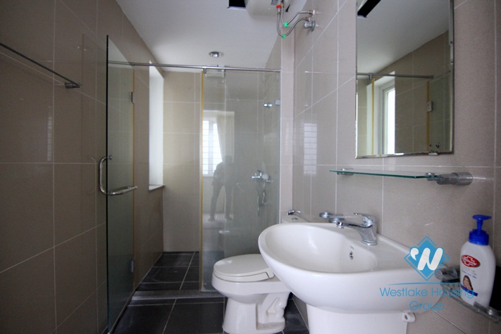 A nice 5 bedroom house by the West Lake side for rent in Tay Ho