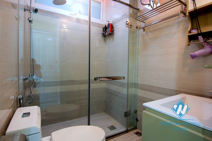 A new-finished beautiful 1 bedroom apartment with lake view for rent in Tay Ho District