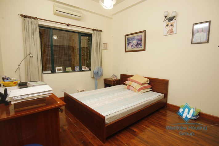 A bright, quiet and beautiful house with 3 bedrooms for rent on Hoang Hoa Tham street