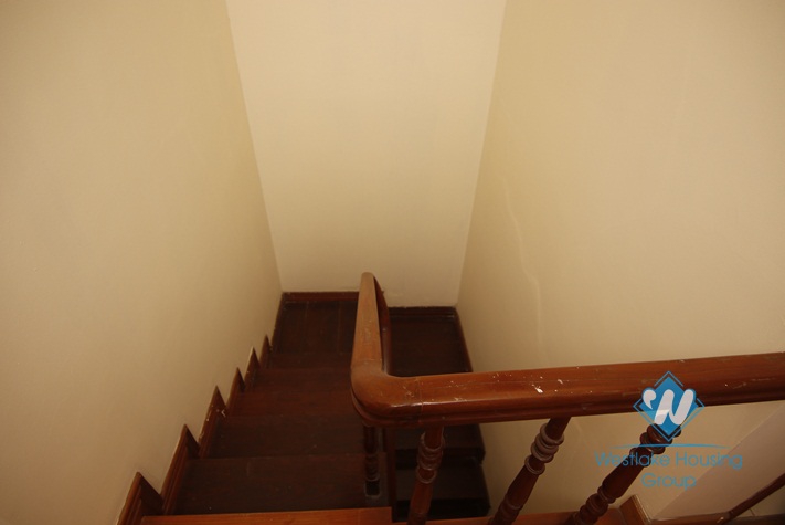 An unfunished and newly-renovated 3 bedroom house for rent in Ba Dinh District