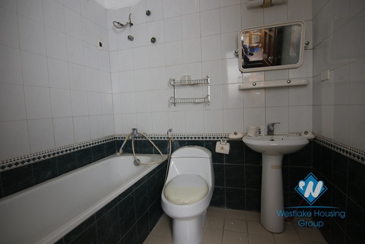 An unfunished and newly-renovated 3 bedroom house for rent in Ba Dinh District