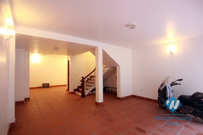 Beatifull house with 05 bedrooms, big terrace and bright for rent in Tay Ho district 