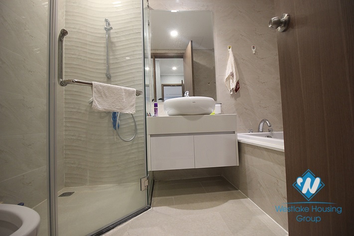 Nice furniture and equipment apartment for rent in Vinhome Gardenia 