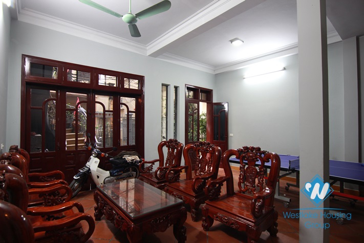 Unfurnished with good quality house for rent in Au Co st, Tay Ho District 