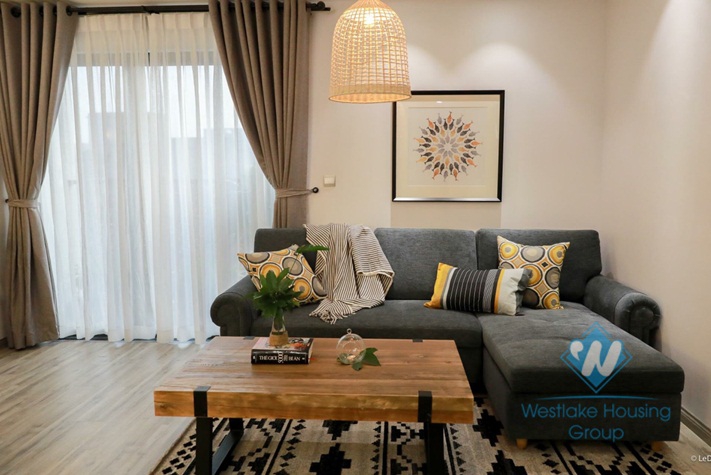 Modern decor and furnished 2 bedroom apartment for rent in Dong Da, Hanoi