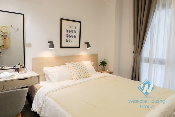 Modern decor and furnished 2 bedroom apartment for rent in Dong Da, Hanoi