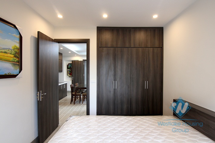 Two bedrooms serviced apartment for rent in Au Co, Tay Ho district.