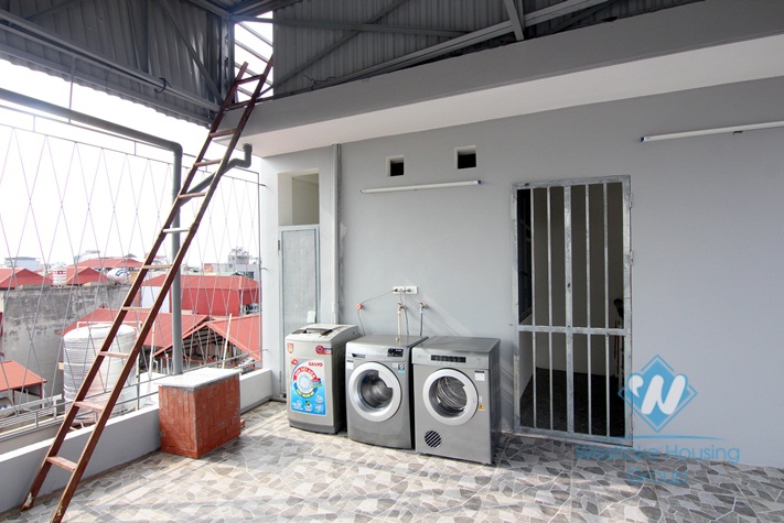 Two bedrooms serviced apartment for rent in Au Co, Tay Ho district.