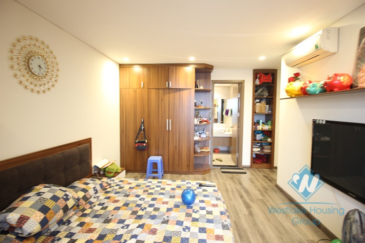 Two bedrooms apartments for rent in Hong Kong Tower.