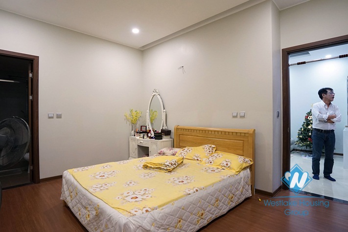 A nice and brand new apartment for rent in Cau giay, Ha noi