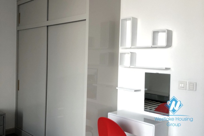 A newly apartment for rent in Sun plaza, Thuy Khue