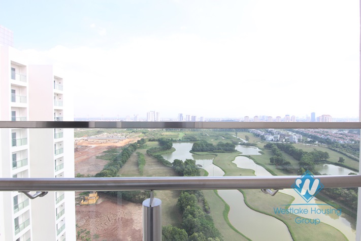 A bright and unfurinshed apartment on high floor for rent in Ciputra Compound