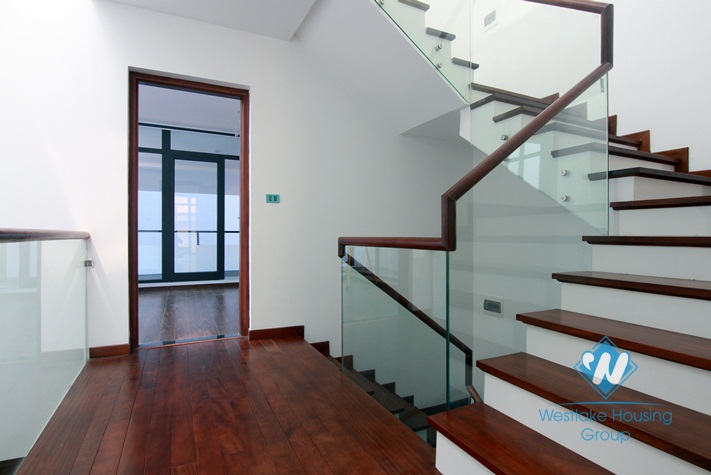 A new and beautiful house for rent in Tay ho, Ha noi