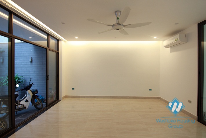 A new and beautiful house for rent in Tay ho, Ha noi