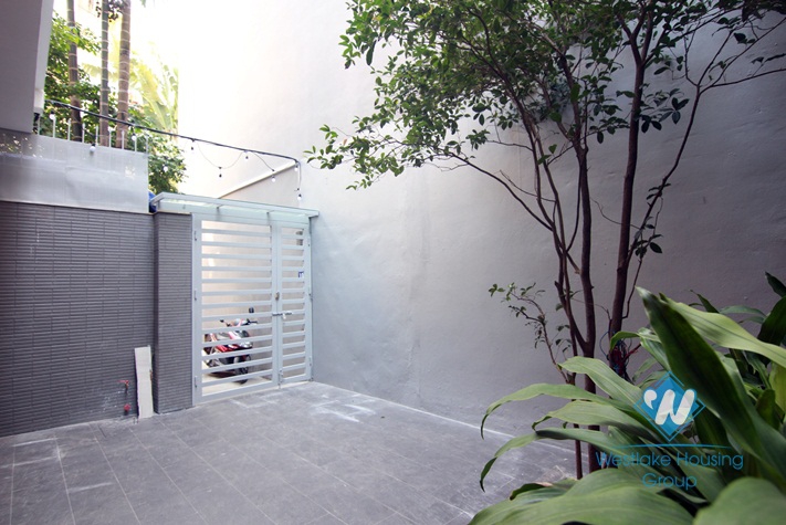 A new and beautiful house for rent in Tay ho, Ha noi
