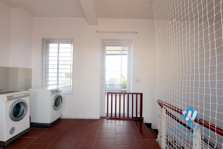 A nice 5 bedrooms house available for rent in Tay Ho district, Ha Noi