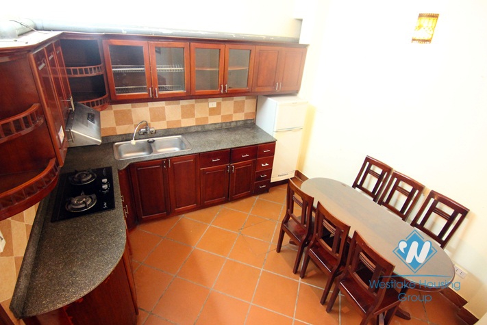 Cheap price house with 4 bedrooms for rent in Tay Ho.