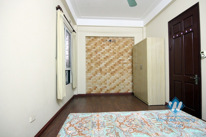 Cheap price house with 4 bedrooms for rent in Tay Ho.