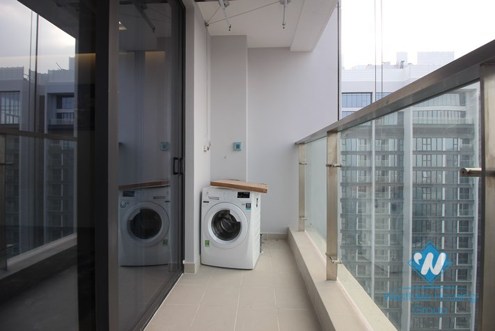 Nice high floor two bedrooms apartment for rent in Vinhome Metropolis, Ba Dinh district, Ha Noi