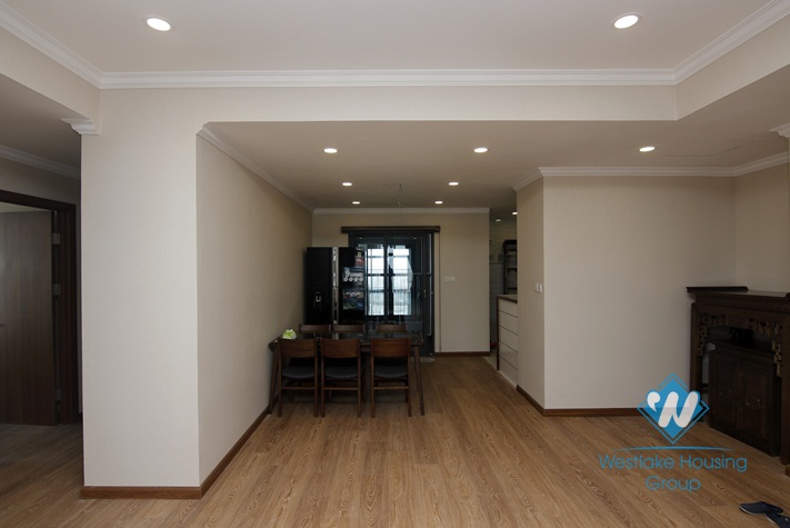 A beautiful and spacious apartment for rent in Cau giay, Ha noi