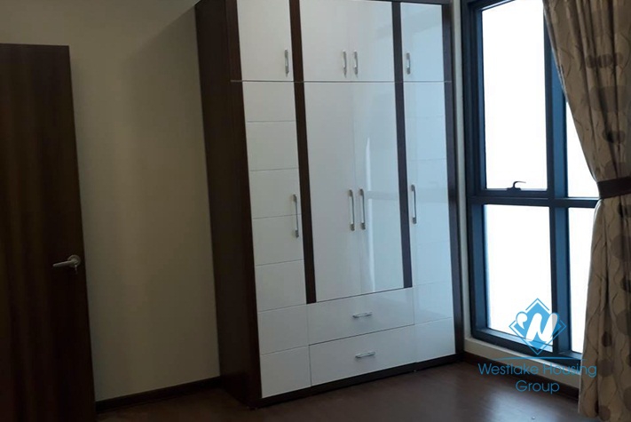 An affordable 2 bedrooms apartment for rent in Cau giay, Ha noi