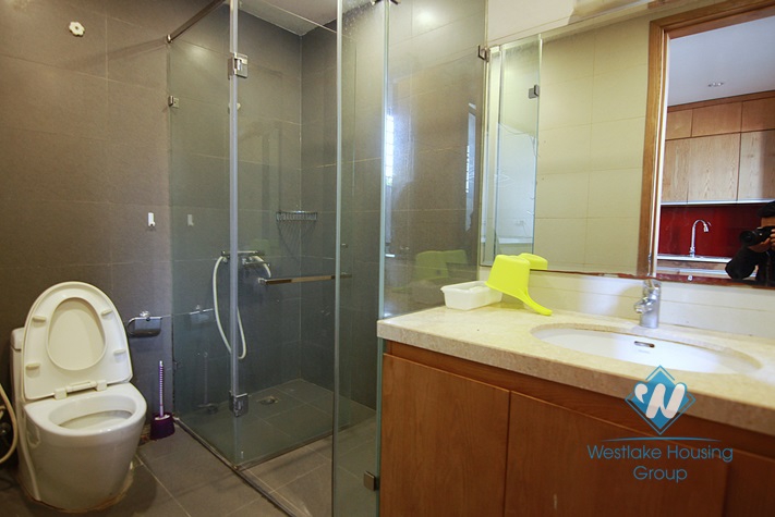 Cheap 2 bedrooms apartment for rent in Au Co st, Tay Ho, Ha Noi.