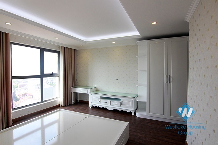 A dream apartment for rent in D' Le Roi Soleil building, Tay Ho area.