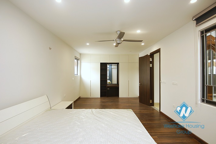 Morden and brand new 2 bedrooms apartment for rent in Van Ho 3, Hai Ba Trung, Ha Noi.
