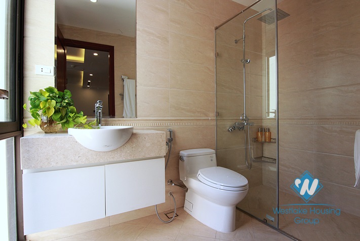 Bright and Morden 3 bedrooms apartment for rent close to Quang An street, Tay Ho district.