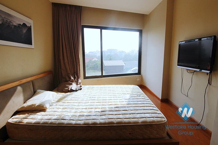 Cheap 2 bedrooms apartment for rent in Au Co st, Tay Ho, Ha Noi.