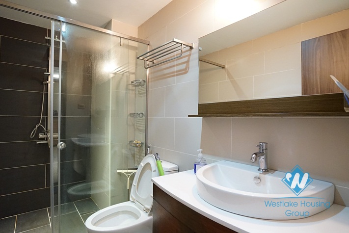 A stylish and modern 2 bedroom apartment for rent on Lieu Giai, Ba Dinh