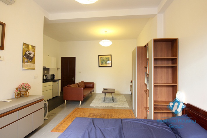 A cozy and beautiful studio for rent on An Duong street