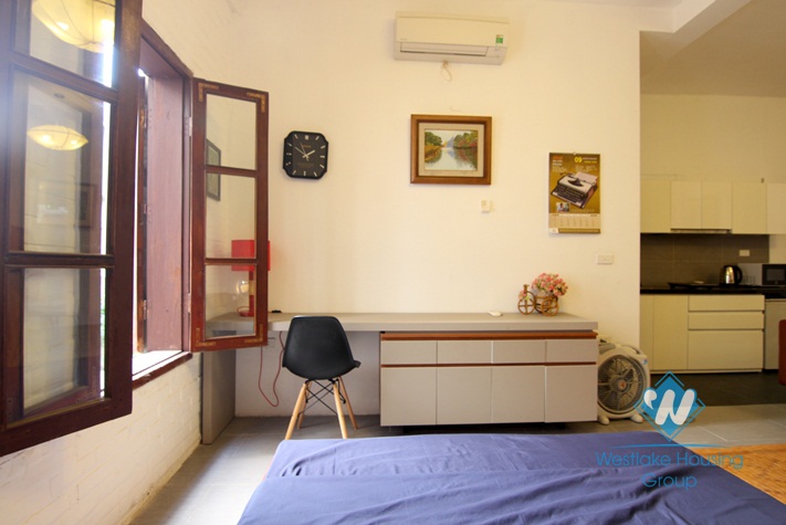 A cozy and beautiful studio for rent on An Duong street