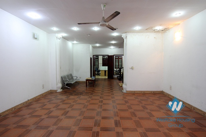 A spacious house for rent on Au Co street, Tay Ho District