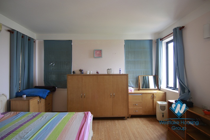 Four bedrooms house for rent in An Duong Vuong st, Tay Ho District 